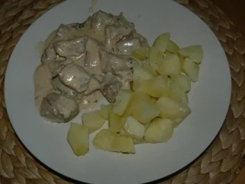 Rezept: SCHARFES Putengulasch SCHARFES Putengulasch - Rezept