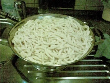 SELBSTGEMACHTE SPÄTZLE - Rezept