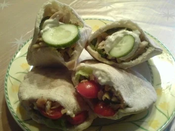 Rezept: Pita-Taschen mit Hähnchenbruststreifen Pita-Taschen mit Hähnchenbruststreifen - Rezept