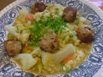 Gemüse-Eintopf mit Bratklößchen - Rezept