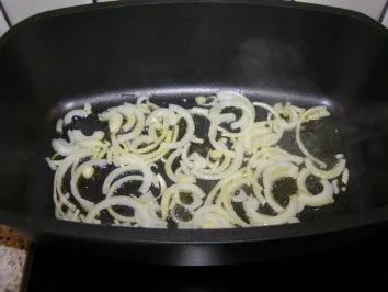 Schweinefiletstreifen asiatisch mit buntem Gemüse und Reisgugelhupf - Rezept