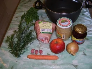 Kwaschenaja kapusta s jablokami - Rezept