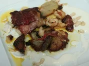 Bardierte Meeräsche mit Kartoffel-Algen-Salat - Rezept