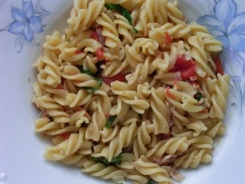 Cavatelli mit Pancetta und Rucola - Rezept