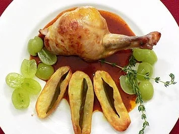 Rezept: Perlhuhnbrust an Sauternes-Schokoladensoße und Lorbeerkartoffeln Perlhuhnbrust an Sauternes-Schokoladensoße und Lorbeerkartoffeln - Rezept