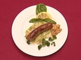 Rezept: Frankfurts beste Bratwurst traditionell auf Endivienstrünken (Holger Weinert) Frankfurts beste Bratwurst traditionell auf Endivienstrünken (Holger Weinert) - Rezept
