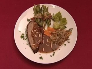 Knuspriger Rinderbraten nach Art meiner schwäbischen Mutter (Holger Weinert) - Rezept