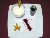 Heidelbeerterrine mit Buttermilchschaum - Rezept