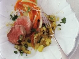 Rezept: Pochiertes Kalbfleisch mit Kartoffel - Kapern - Dressing Pochiertes Kalbfleisch mit Kartoffel - Kapern - Dressing - Rezept