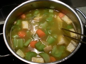 Selleriesuppe für Feuerspucker - Rezept - Bild Nr. 4