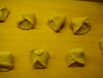 Nudelgerichte: Tortellini mit Hackfleisch-Füllung - Rezept - Bild Nr. 2