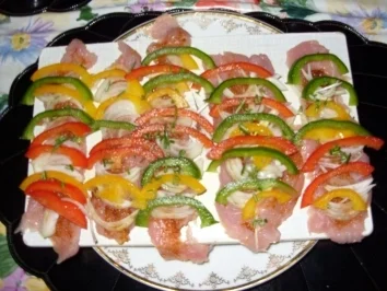 Rouladen aus Hähnchenbrustfilet *würzig scharf* gefüllt mit Gemüse und Reis dazu! - Rezept - Bild Nr. 4