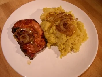 Rosenkohlstampf mit gebratenem Kassler - Rezept