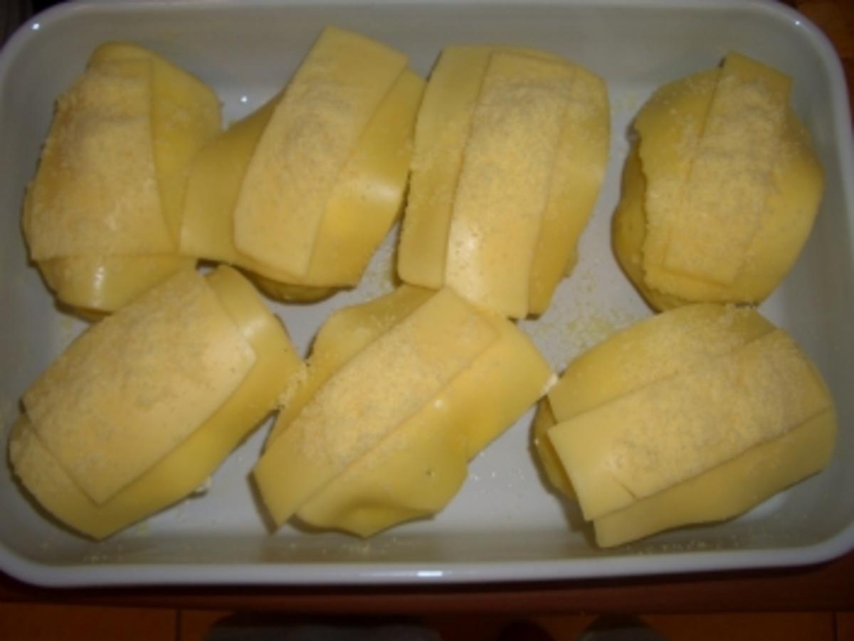 Kartoffeln mit dreierlei Käse - Rezept - Bild Nr. 4