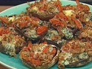 Gefüllte Portobellos mit Tomaten, Speck und Blauschimmelkäse - Rezept