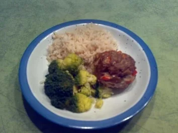 Rezept: Hack-Muffins mit Brokkoli und Reis Hack-Muffins mit Brokkoli und Reis - Rezept