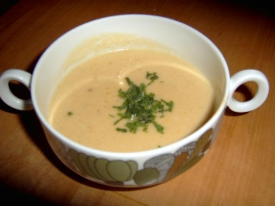 Suppe: Sellerie-Käse Creme Suppe - Rezept - kochbar.de