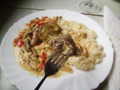 Rezept: Fleisch: Steaks auf Austernpilzen in Paprika-Chilli Soße Fleisch: Steaks auf Austernpilzen in Paprika-Chilli Soße - Rezept