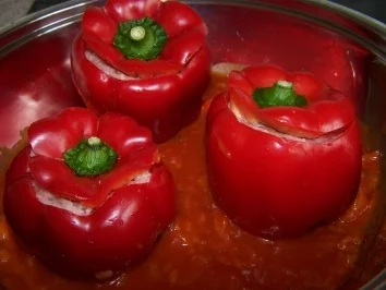 Paprikaschoten nach Haushälterinart - Rezept