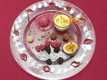 Beerensorbet an Zabaione - Rezept