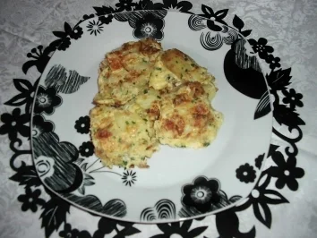 Rezept: Bratkartoffeln mit Eiern und Kräutern Bratkartoffeln mit Eiern und Kräutern - Rezept