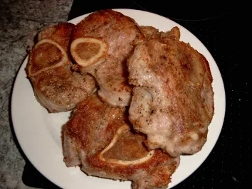 Rezept: Osso Bucco mit Rotwein Osso Bucco mit Rotwein - Rezept