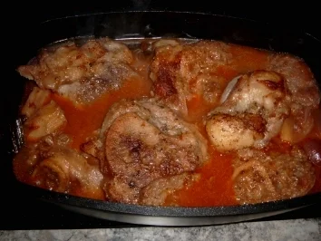 Rezept: Osso Bucco mit Rotwein Osso Bucco mit Rotwein - Rezept