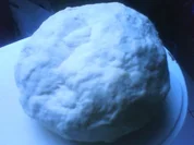 Hausgemachte Knödel an Rahmspinat und Fischstäbchen - Rezept