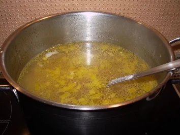 Hühnersuppe für einen ganz besonderen Menschen!!! - Rezept
