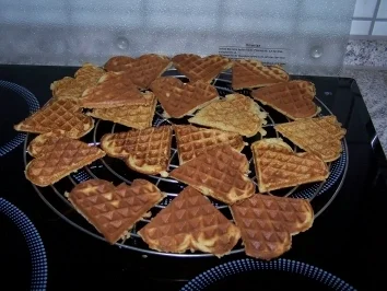 Rezept: Waffelherzen Bild Nr. 5 Waffelherzen - Rezept - Bild Nr. 5