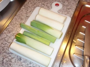 Lauchröllchen mit Parmesan - Rezept