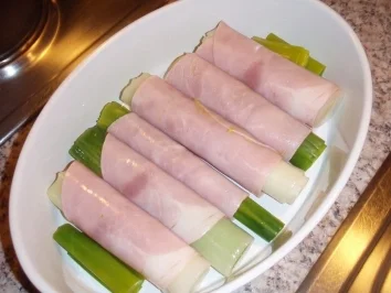 Lauchröllchen mit Parmesan - Rezept