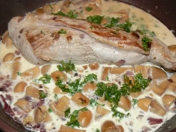 Rezept: gefülltes Schweinefilet mit Bratwurstbrät gefülltes Schweinefilet mit Bratwurstbrät - Rezept