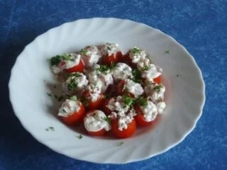 gefüllte Kirschtomaten - Rezept