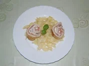 Gefüllte Poulardenbrust auf Bandnudeln - Rezept