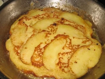 Caramelisierter Apfelpfannekuchen - Rezept