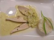Gedünstete Poulardenbrust in Gurken-Rieslingsoße - Rezept