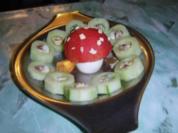 Sushi-Gurken mit Fliegenpilz - Rezept