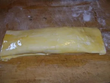 Rezept: Pirog mit Fischleberfüllung Bild Nr. 4 Pirog mit Fischleberfüllung - Rezept - Bild Nr. 4