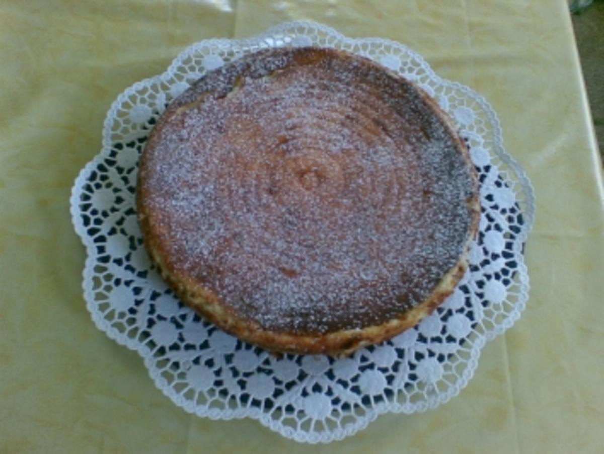 Bilder für Käsekuchen mit Kirschen - Rezept