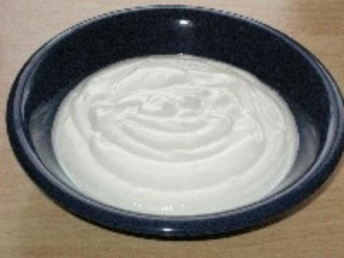 Aioli / Knoblauchmayonnaise ohne Ei - schnell &amp; einfach - 332 kcal/100g
