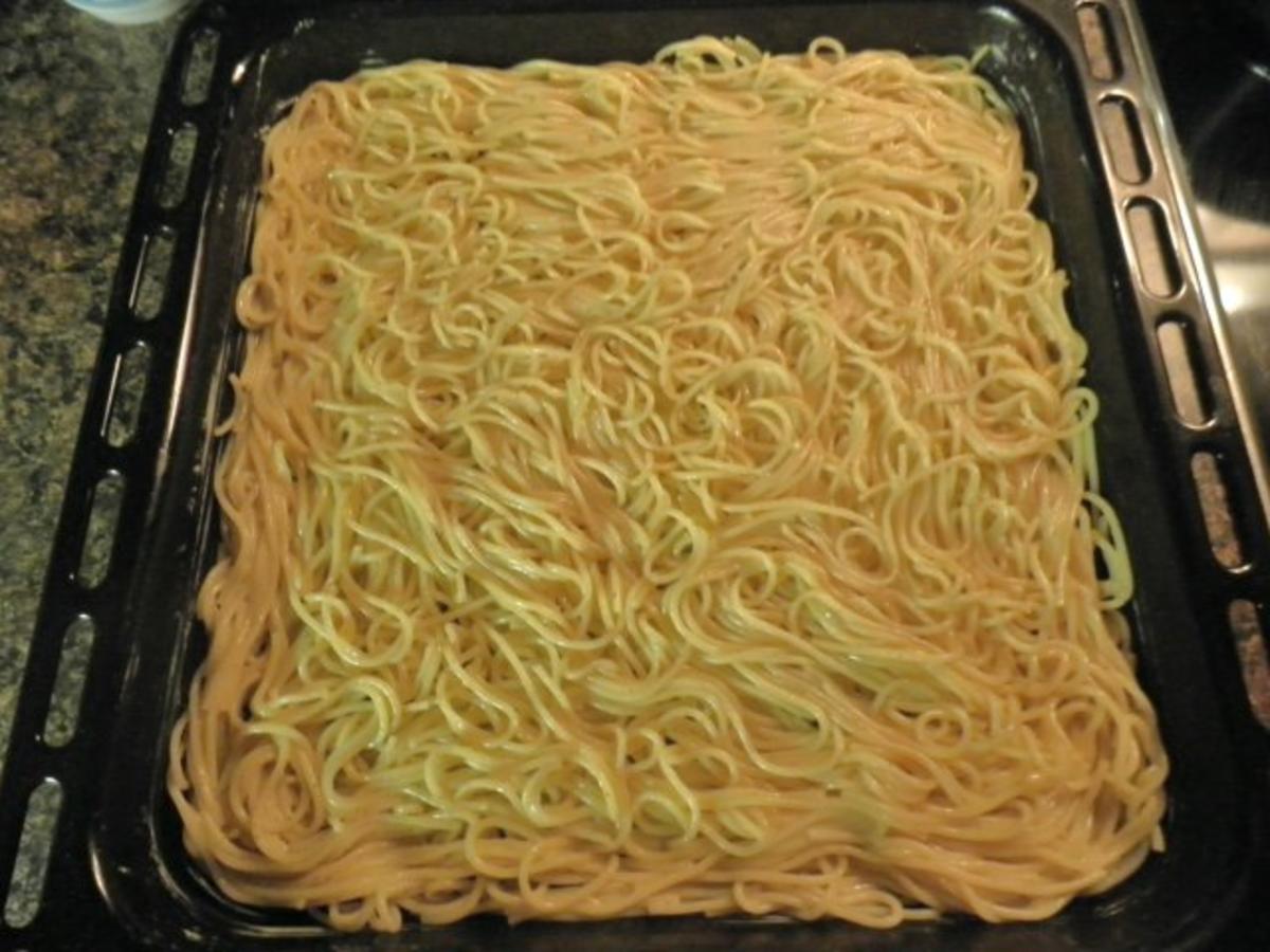 Spaghetti - Pizza Bolognese - Rezept - Bild Nr. 3