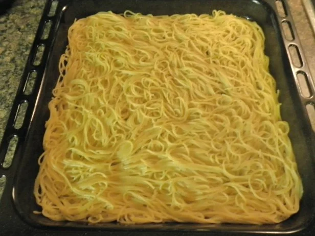 Spaghetti - Pizza Bolognese - Rezept - Bild Nr. 4