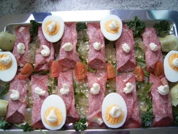 Bologneser Wurstrollen - Rezept