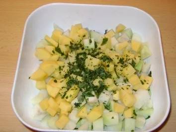 Kohlrübensauce mit Brüsterl gebraten - Rezept