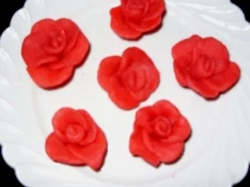 Florian`s Geburtstagskuchen -  Mini-Nuss-Kirschkuchen mit Deko - Rezept - Bild Nr. 4