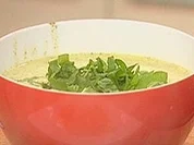 Sauerampfersuppe mit Räucherlachs - Rezept