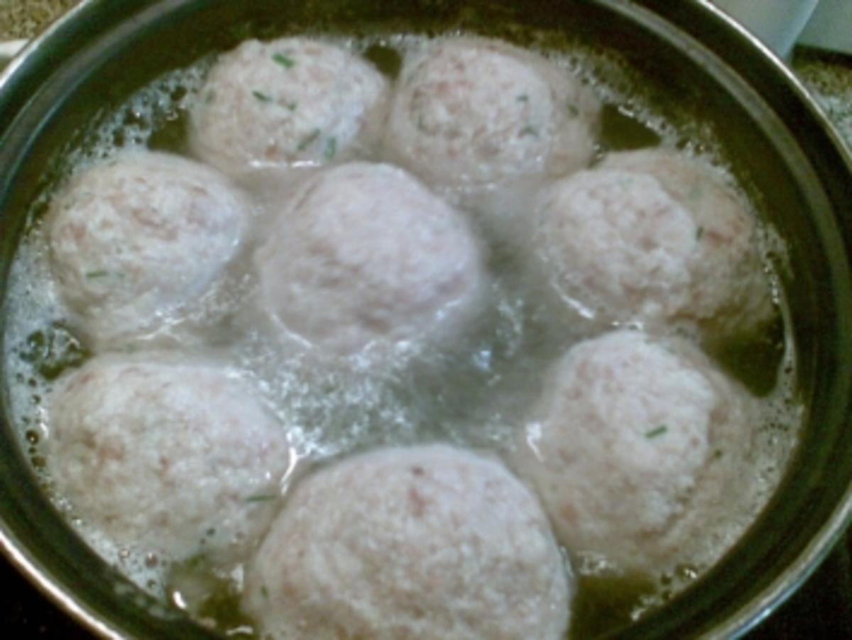 Hausgemachte bayrische Semmelknödel - Rezept