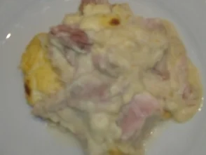 Eisbein mit Sauerkraut und Kartoffelgratinsauce - Rezept