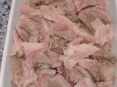 Eisbein mit Sauerkraut und Kartoffelgratinsauce - Rezept